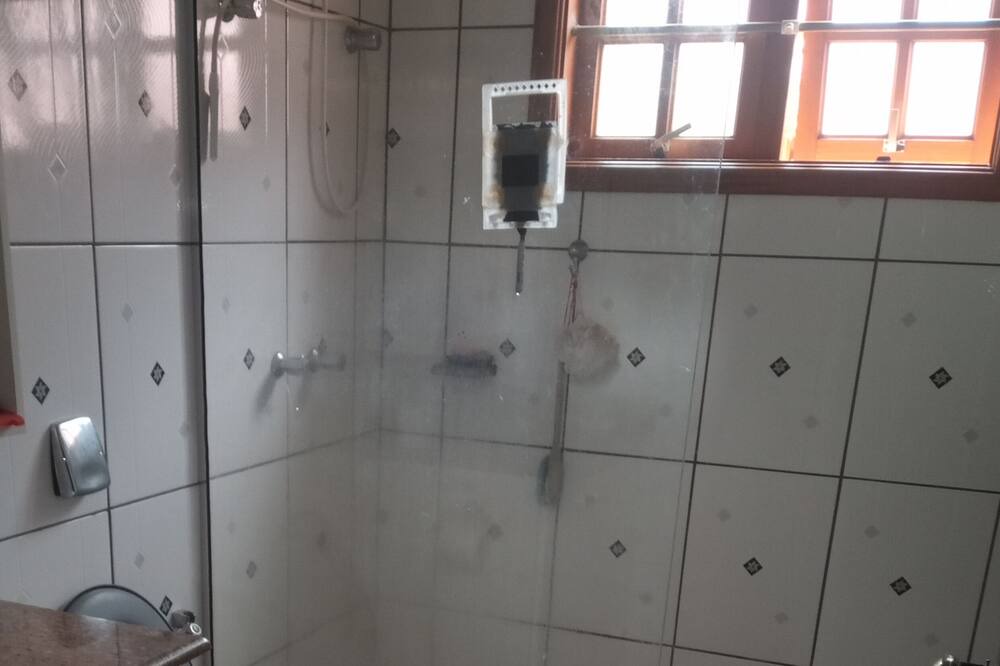 Photo of Bathroom in Santa Rita do Passa Quatro
