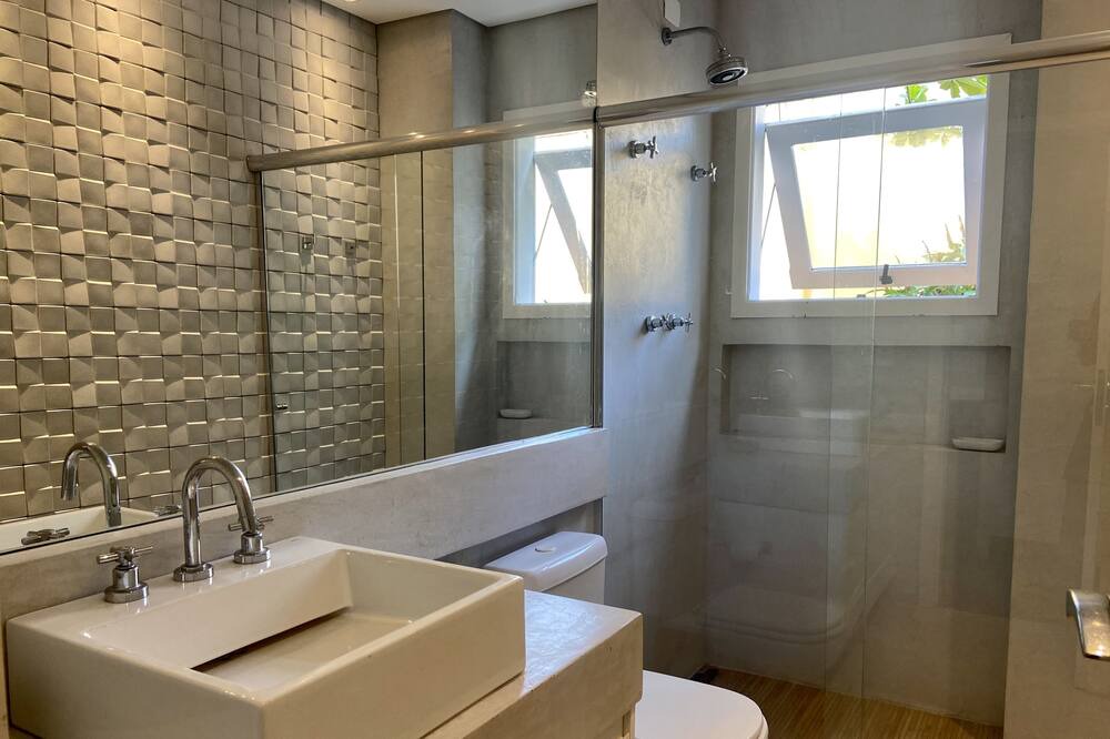 Photo of Bathroom in Barra do Una