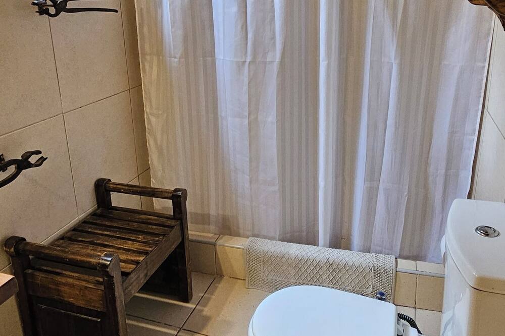 Photo of Bathroom in Las Heras Department