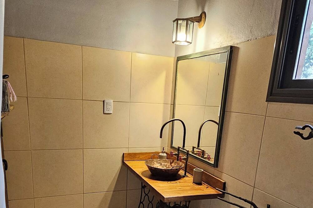 Photo of Bathroom in Las Heras Department