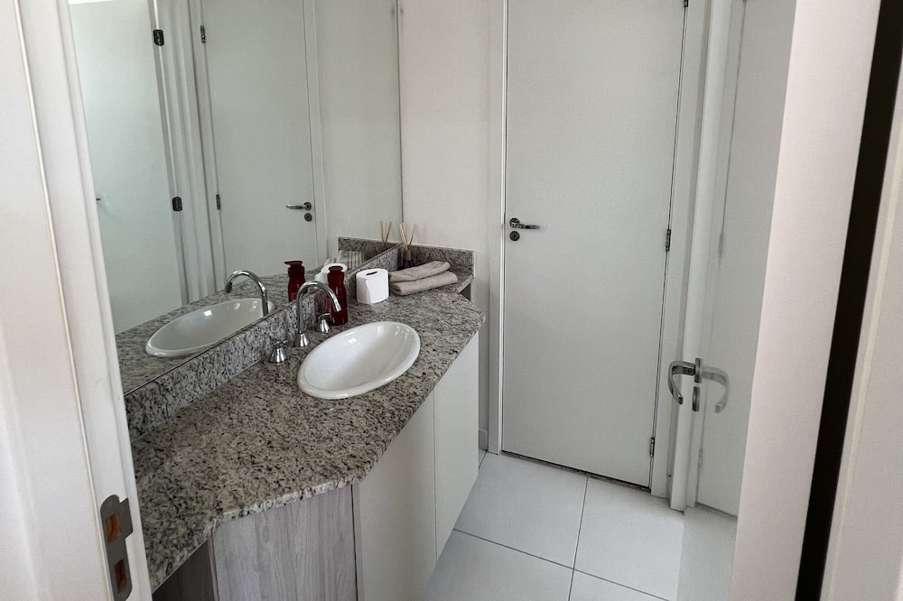 Photo of Bathroom in Alphaville
