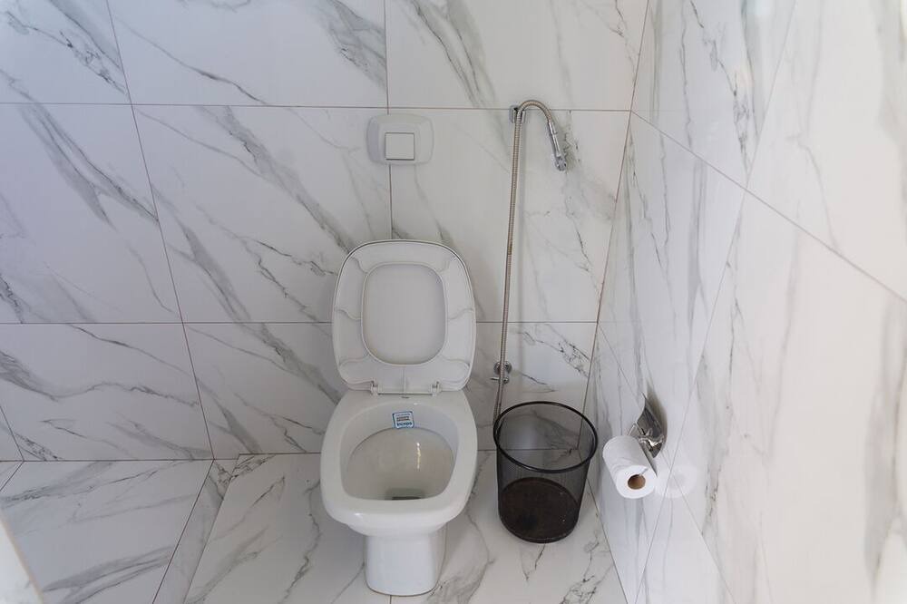 Photo of Bathroom in Martinopolis