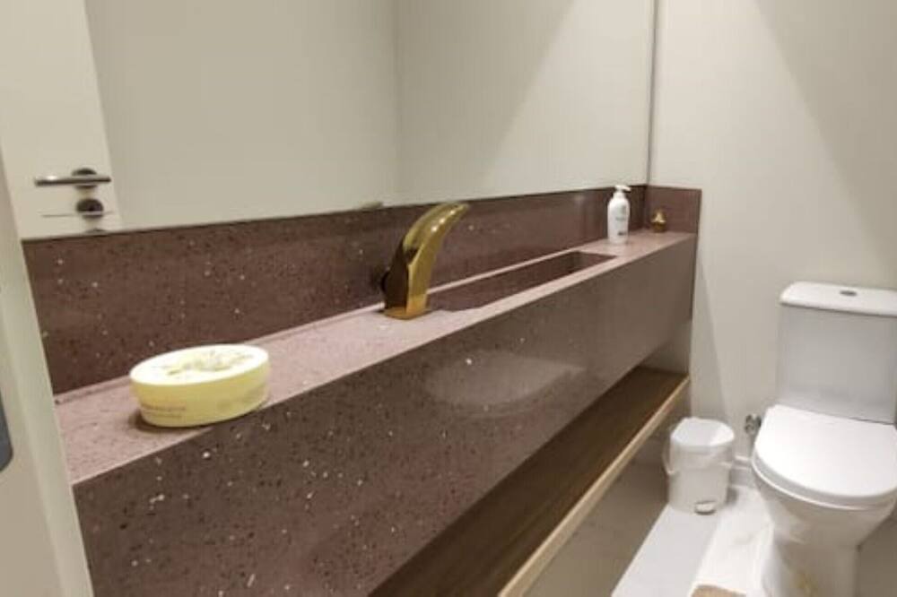 Photo of Bathroom in Torres