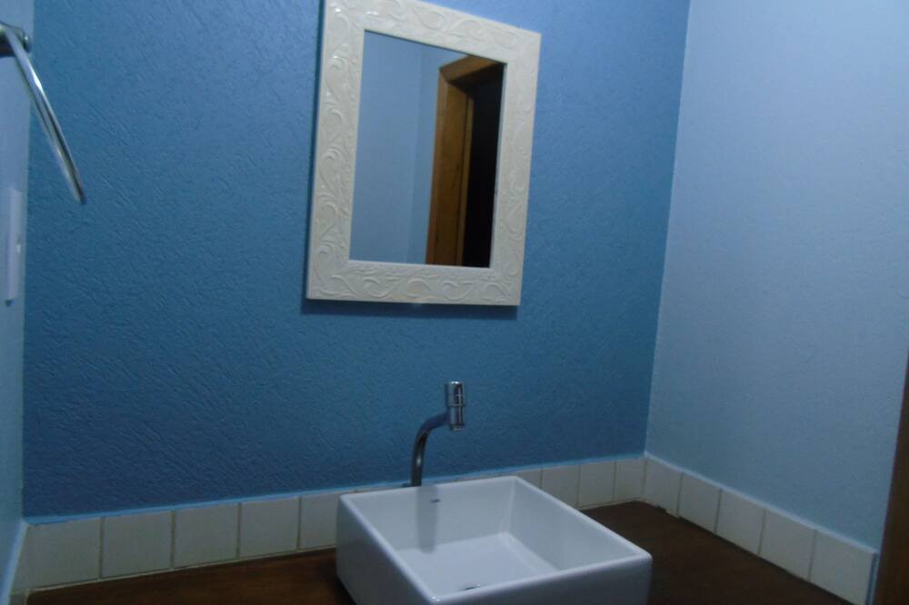 Photo of Bathroom in Ze Amandio