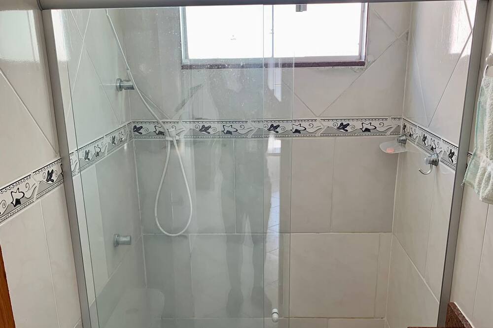 Photo of Bathroom in Conde