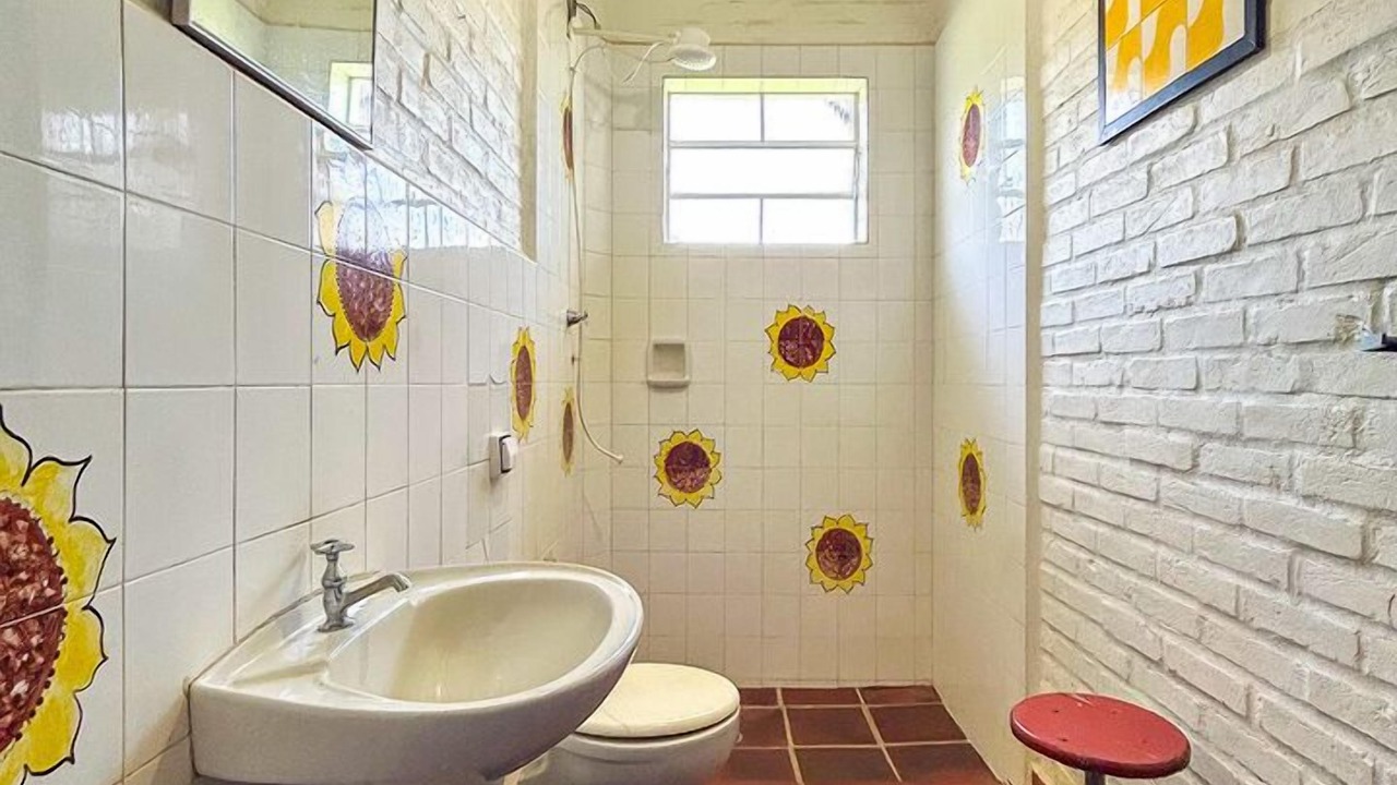 Photo of Bathroom in Seccao A