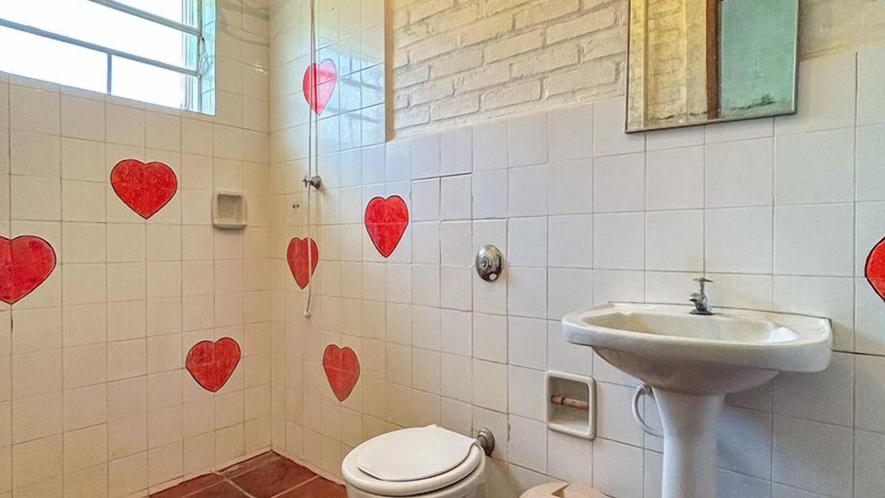 Photo of Bathroom in Seccao A