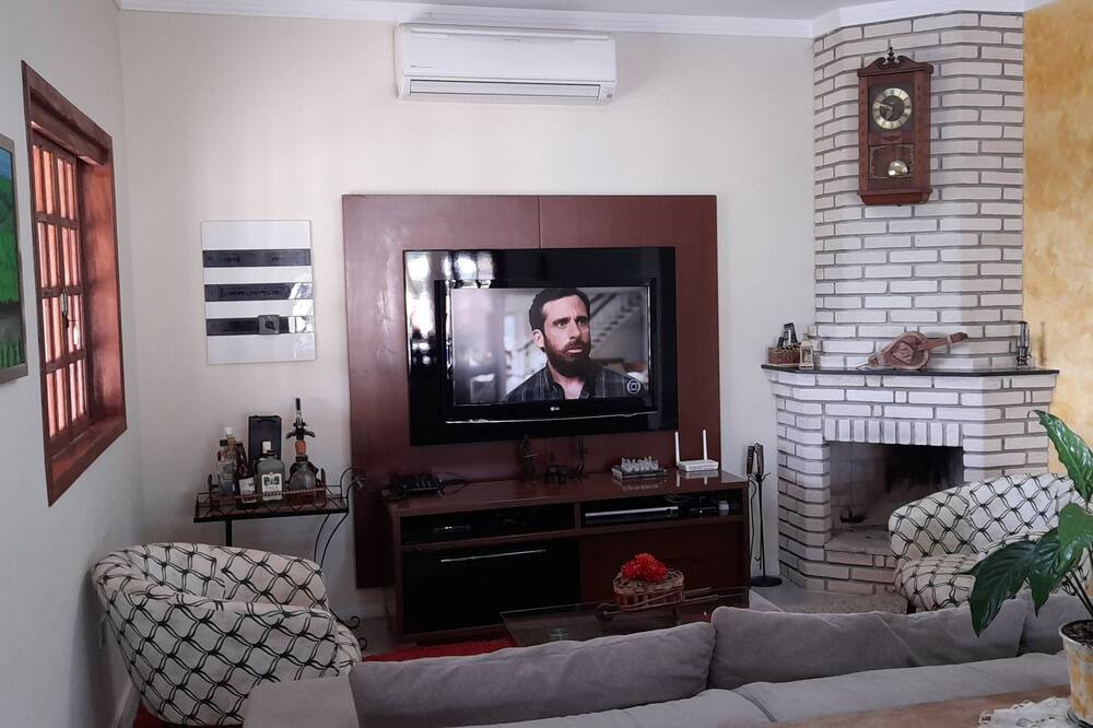 Photo of Livingroom in Salto de Pirapora