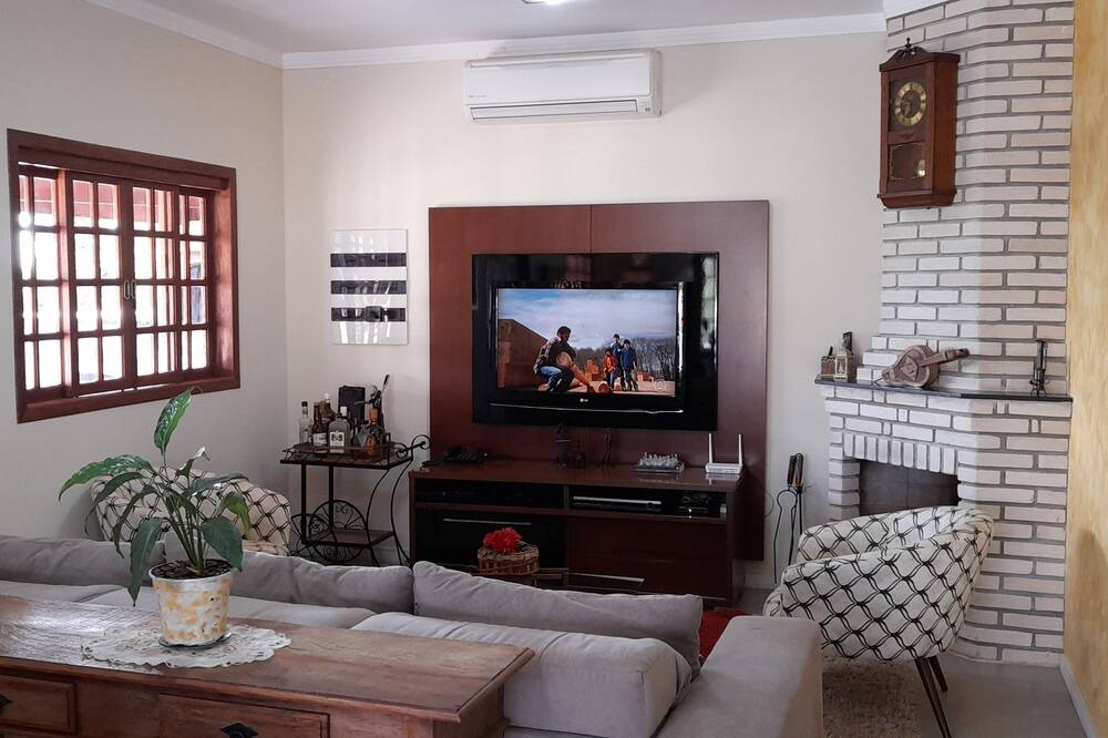 Photo of Livingroom in Salto de Pirapora