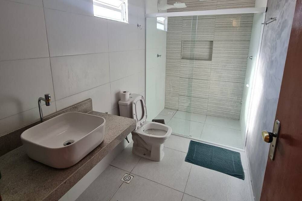 Photo of Bathroom in Praia do Frances