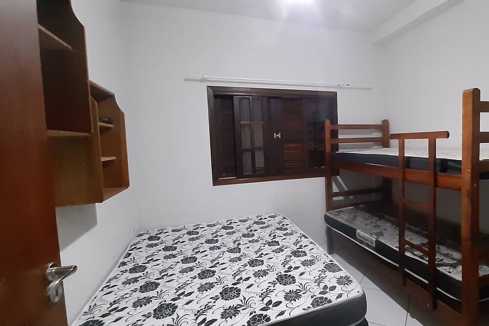 Photo of Bedroom in Jardim das Cancoes