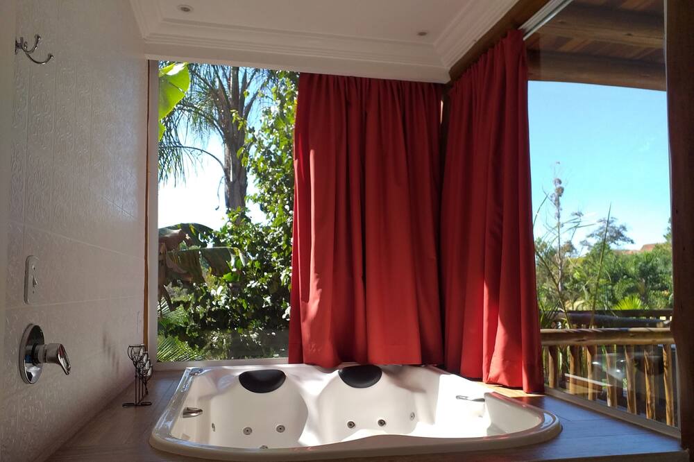 Photo of Bathroom in Ibiuna