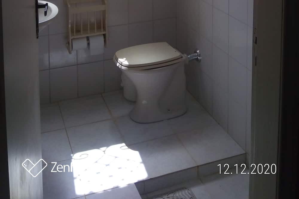 Photo of Bathroom in Piracaia
