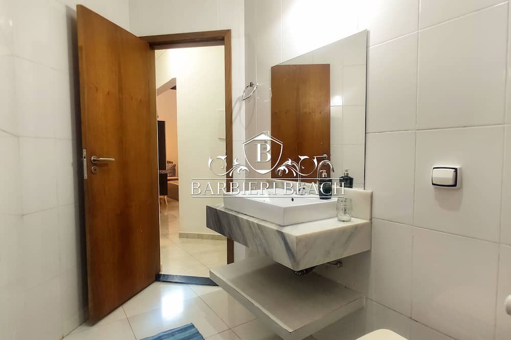 Photo of Bathroom in Costa do Sol