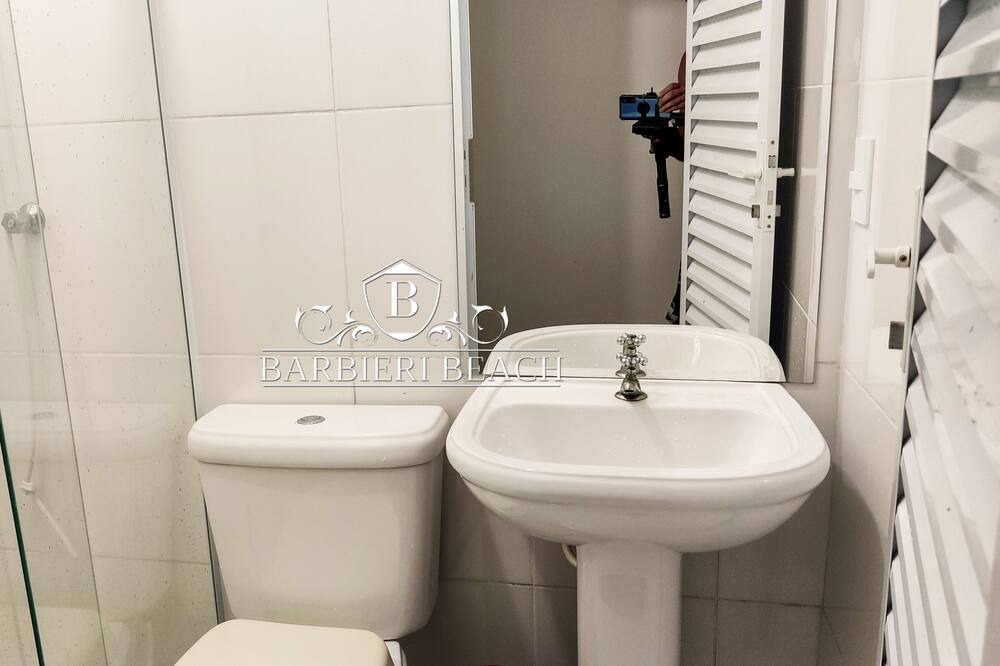 Photo of Bathroom in Costa do Sol