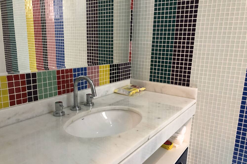 Photo of Bathroom in Campo Belo