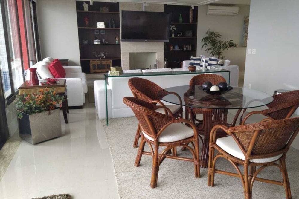 Photo of Kitchen in Jardim Mar e Ceu