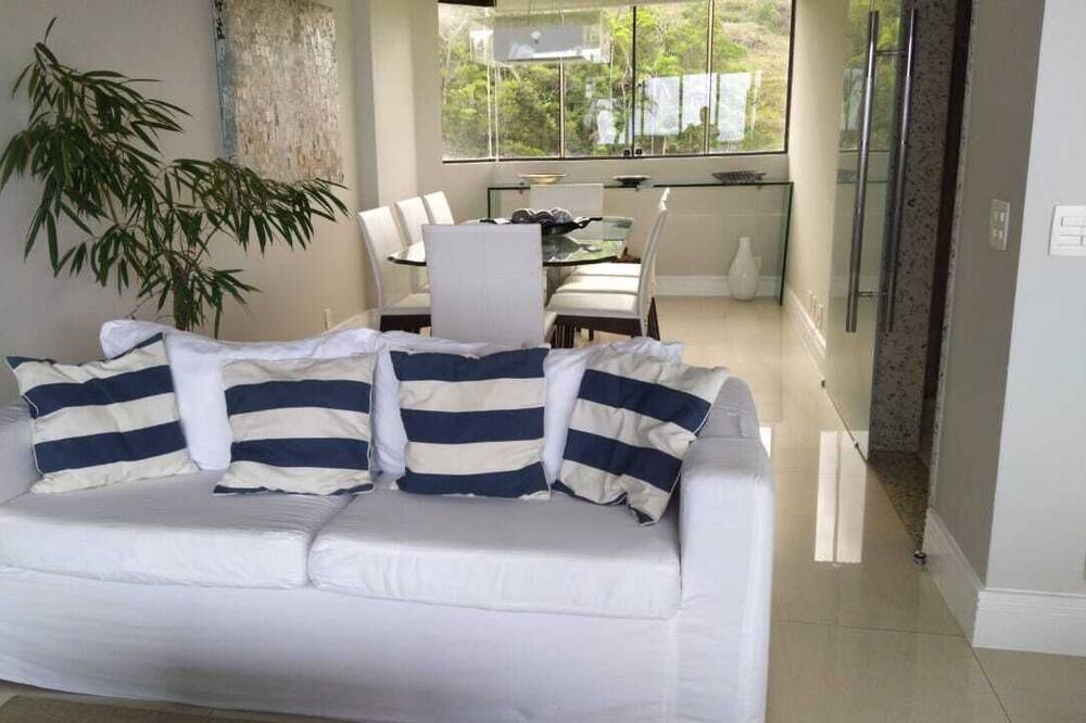 Photo of Livingroom in Jardim Mar e Ceu