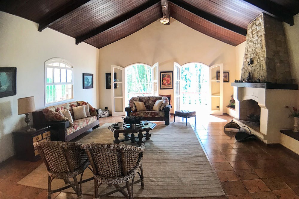 Photo of Livingroom in Sao Lourenco da Serra