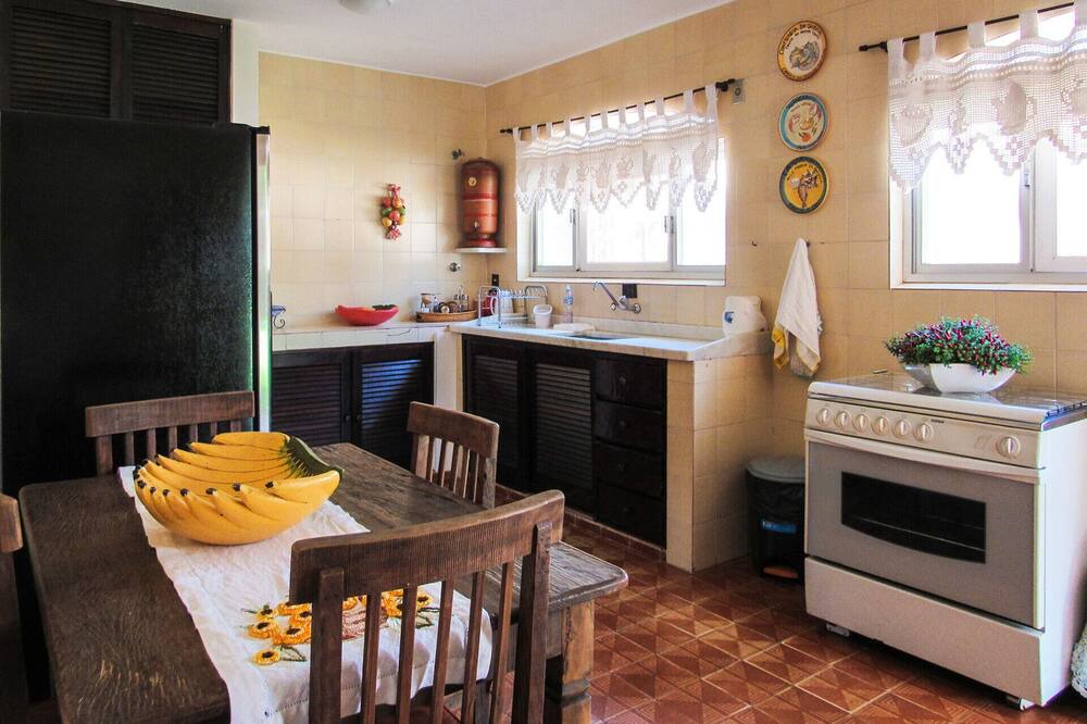 Photo of Kitchen in Sao Lourenco da Serra