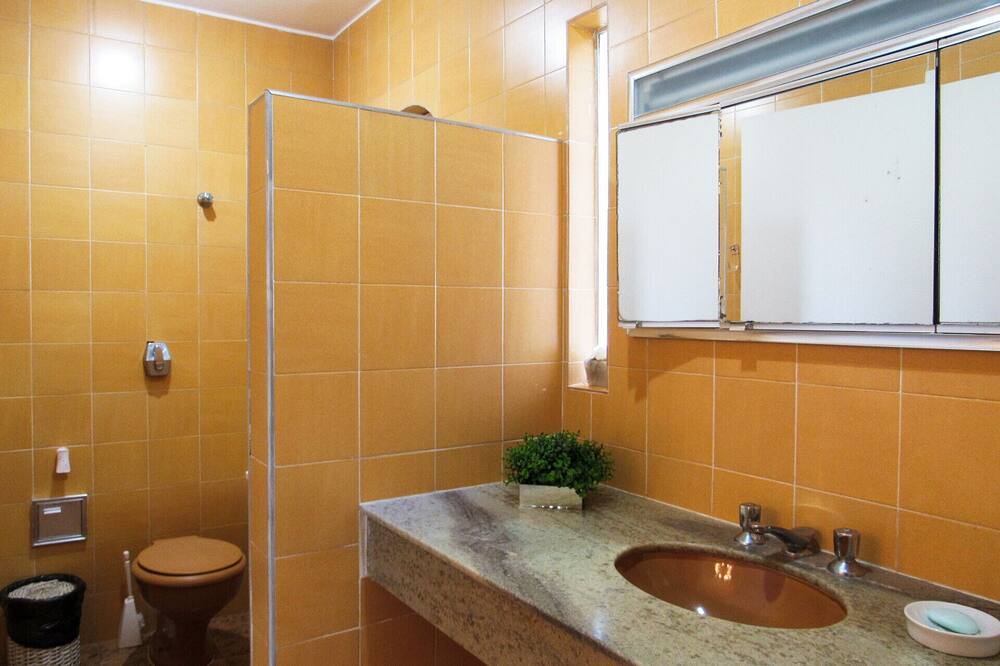 Photo of Bathroom in Sao Lourenco da Serra