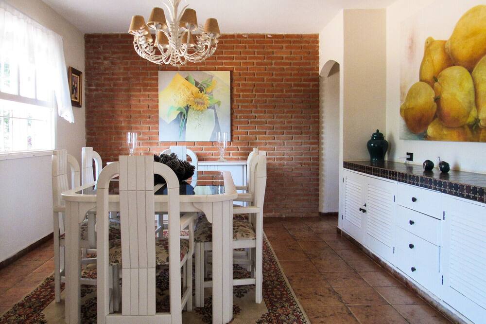 Photo of Kitchen in Sao Lourenco da Serra