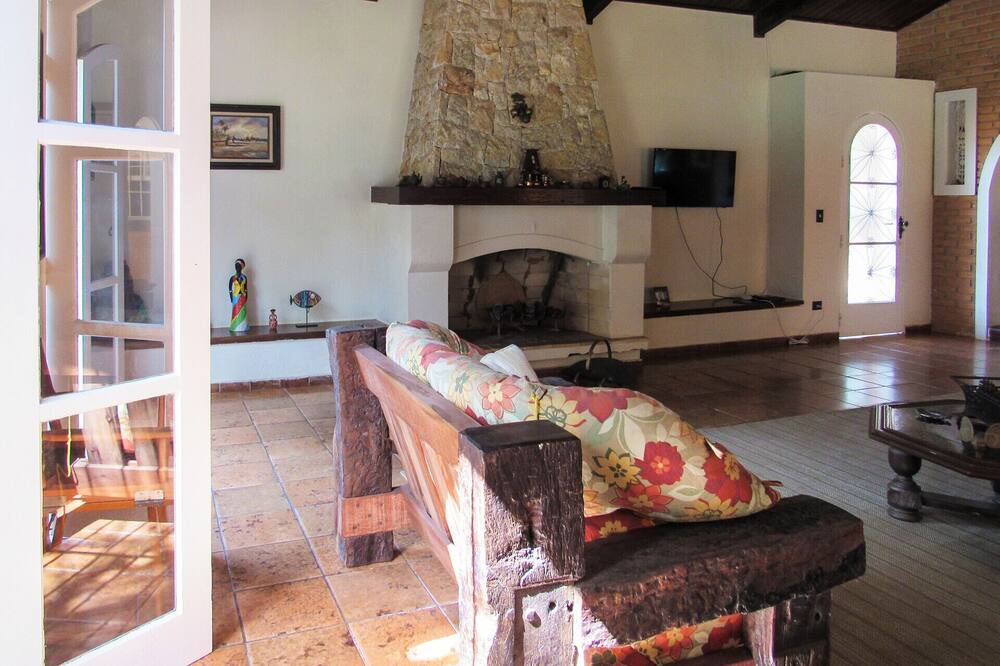 Photo of Livingroom in Sao Lourenco da Serra