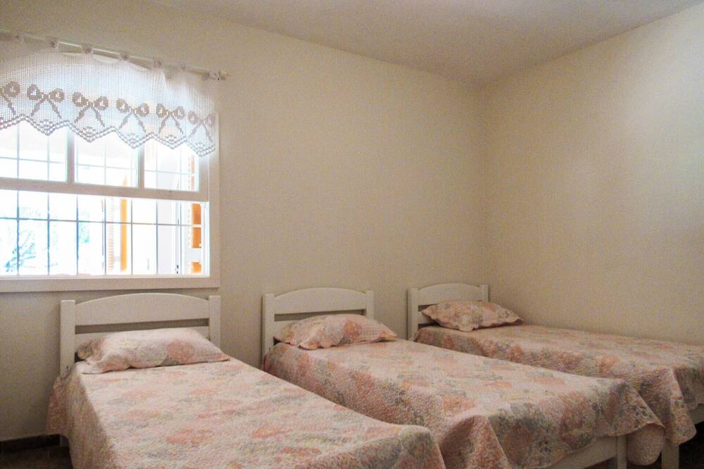Photo of Bedroom in Sao Lourenco da Serra