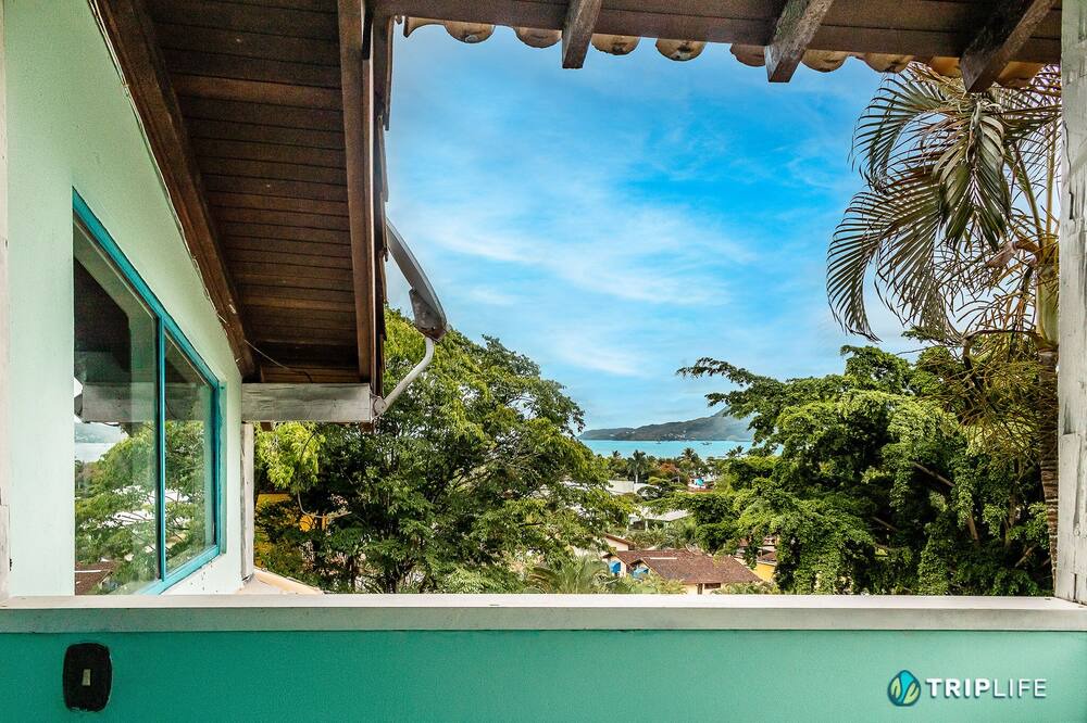 Photo of Patio Balcony in Morro da Cruz