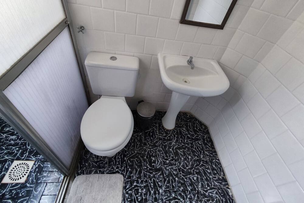 Photo of Bathroom in Itaqui