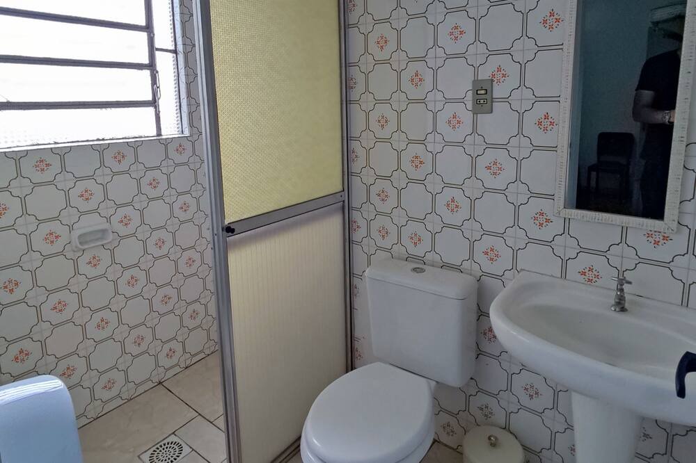 Photo of Bathroom in Itaqui
