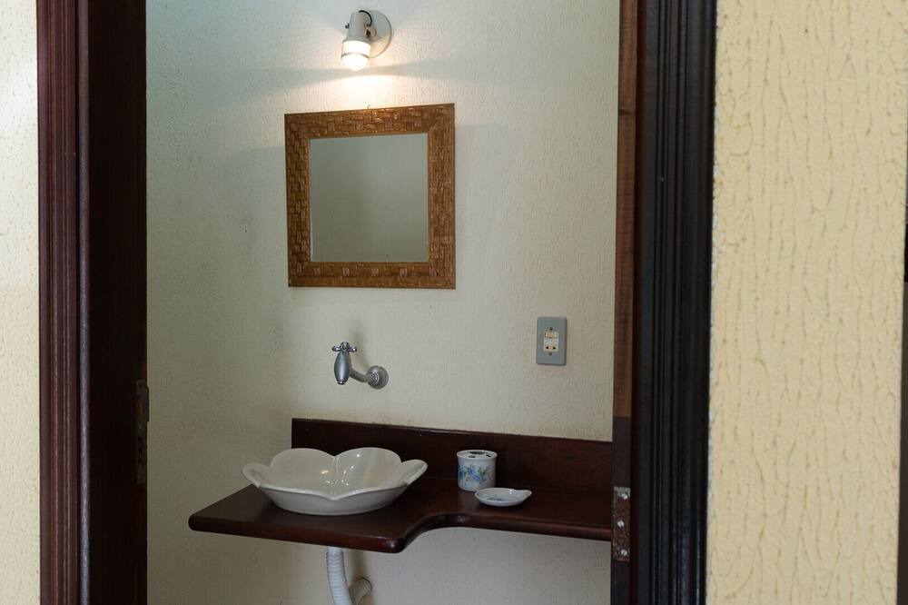 Photo of Bathroom in Monte Alegre do Sul