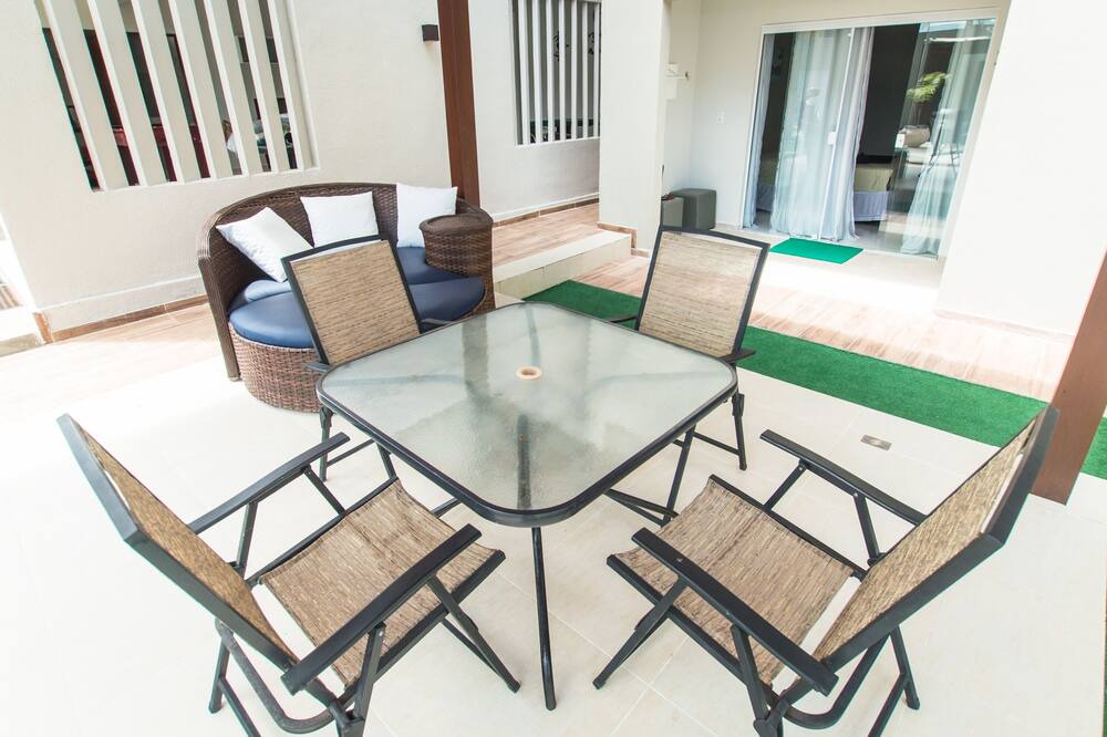 Photo of Patio Balcony in Praia do Frances