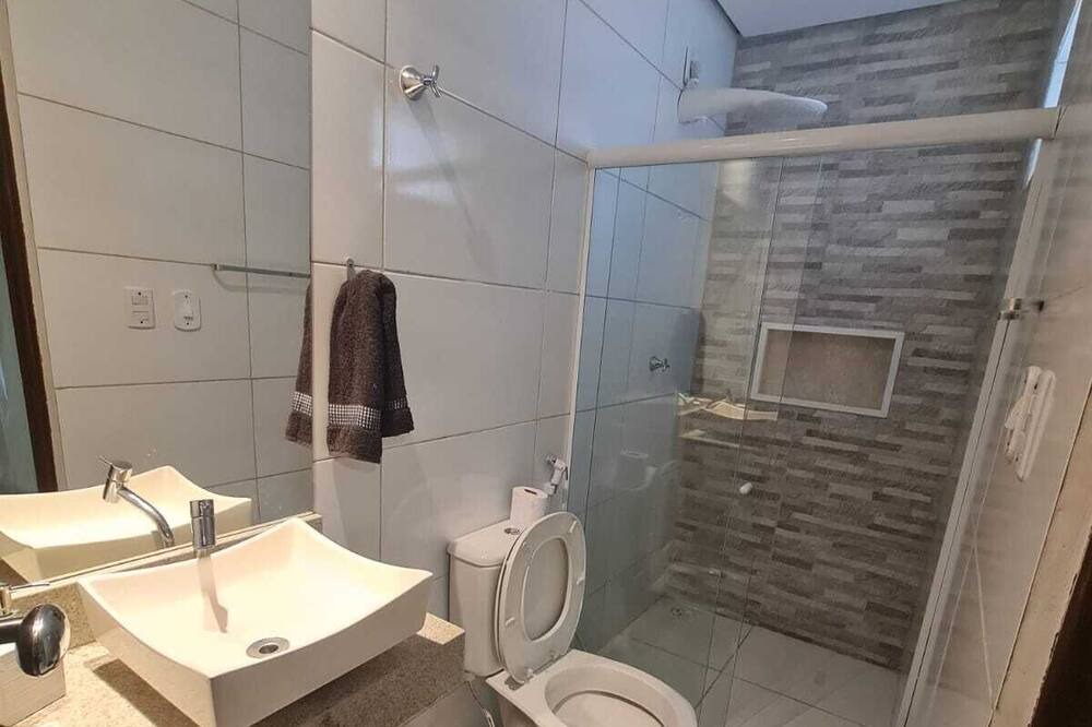 Photo of Bathroom in Praia do Frances