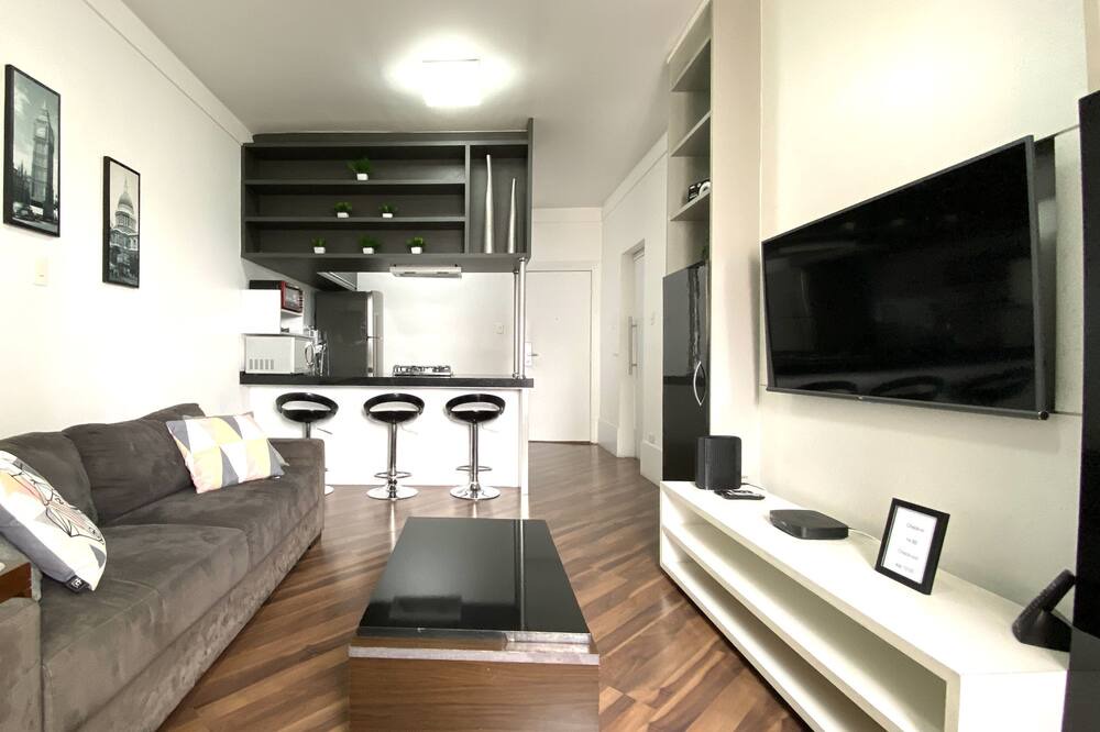 Photo of Livingroom in Alphaville Industrial