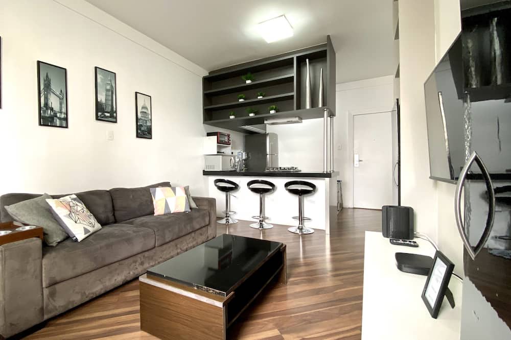 Photo of Livingroom in Alphaville Industrial