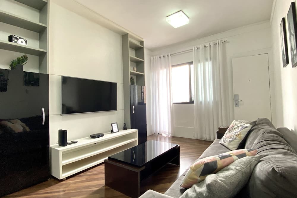 Photo of Livingroom in Alphaville Industrial