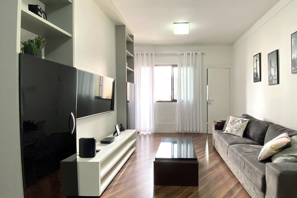 Photo of Livingroom in Alphaville Industrial
