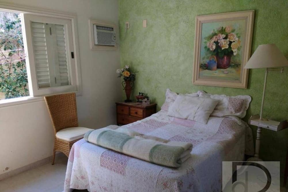 Photo of Bedroom in Vinhedo