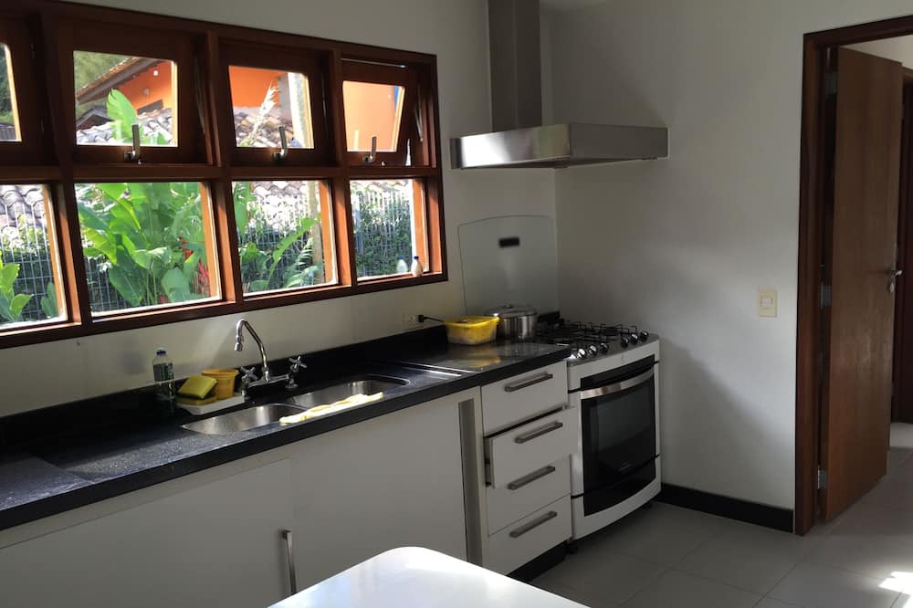 Photo of Kitchen in Toque Toque
