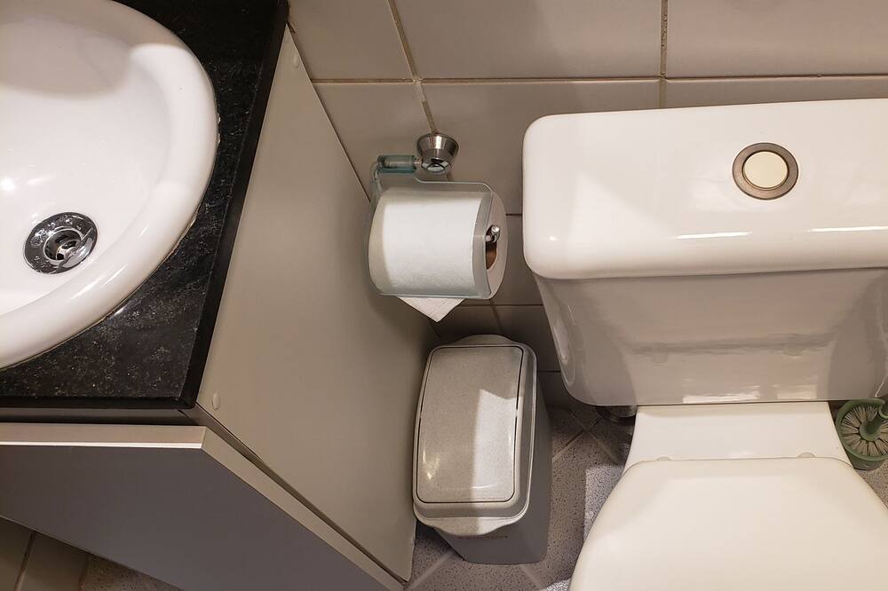 Photo of Bathroom in Sudoeste e Octogonal