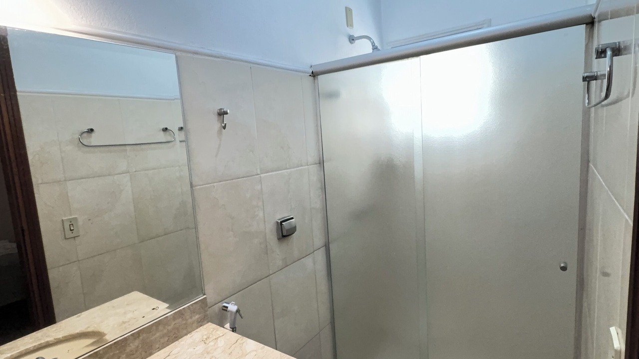 Photo of Bathroom in Orlandia