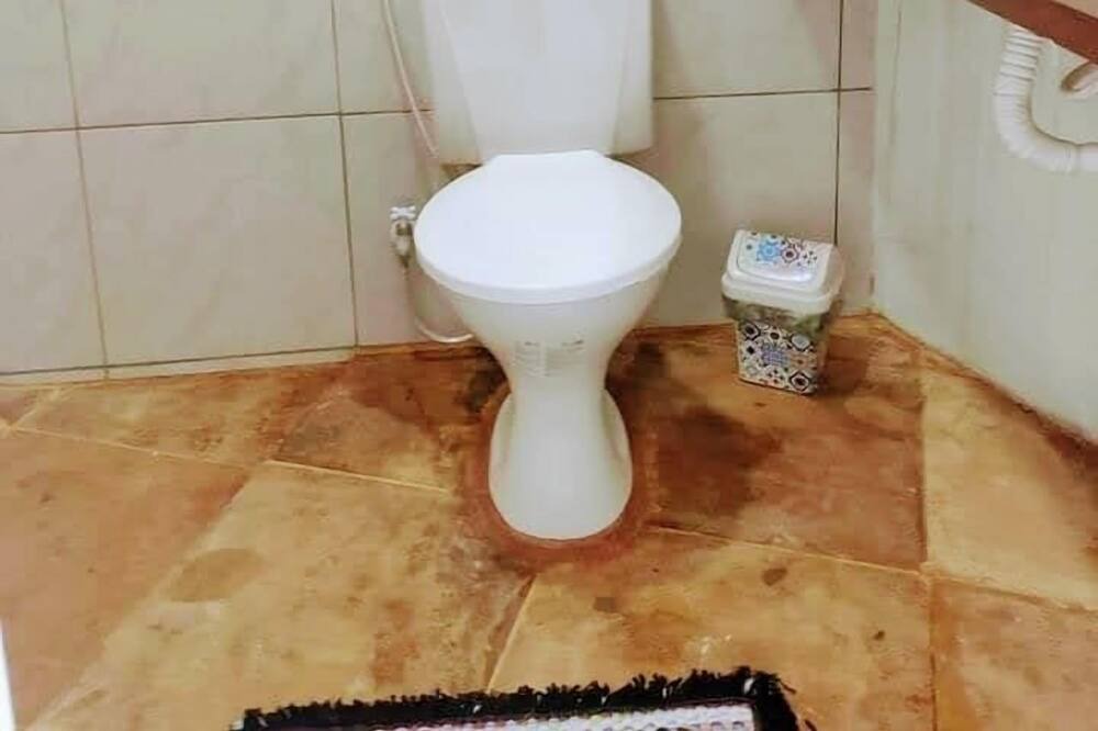 Photo of Bathroom in Moitas