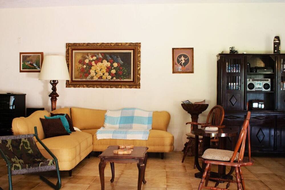 Photo of Livingroom in Guacuri