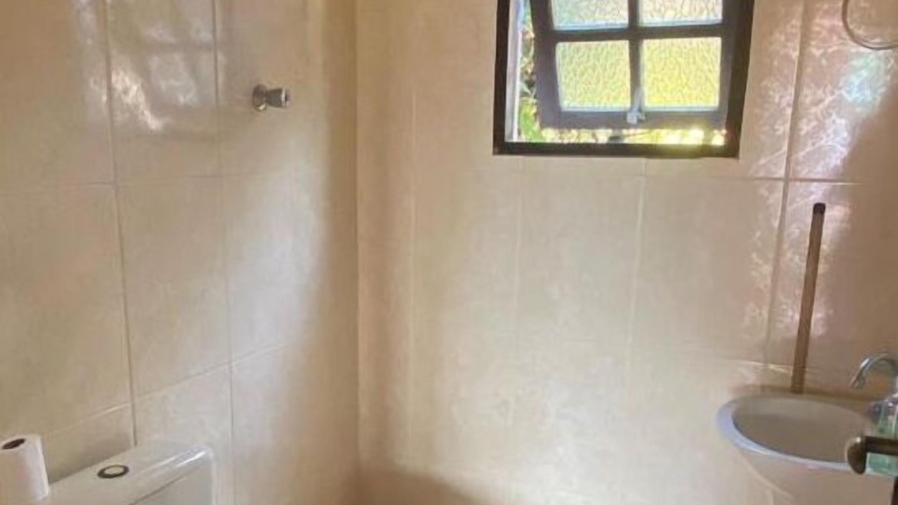 Photo of Bathroom in Ibiuna