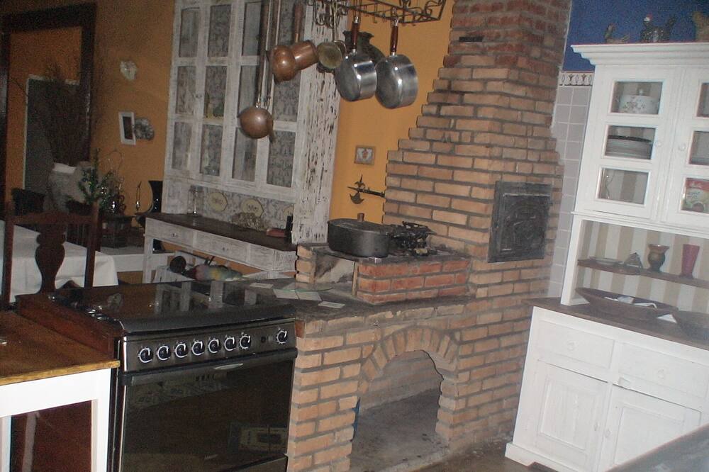 Photo of Kitchen in Itariri