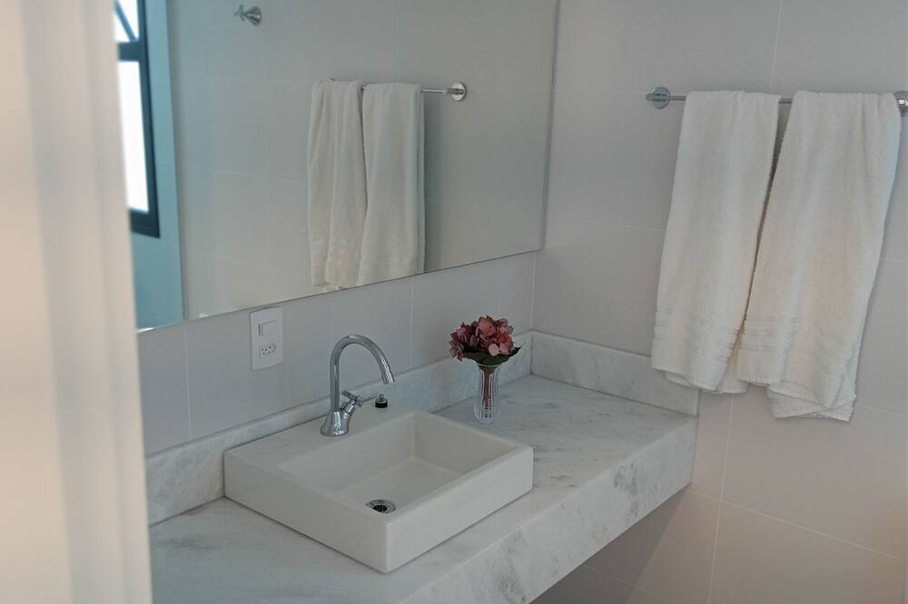 Photo of Bathroom in Governador Celso Ramos