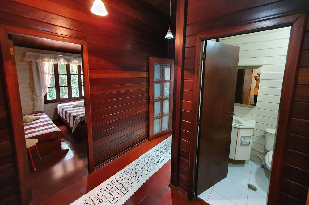Photo of Bathroom in Mairipora