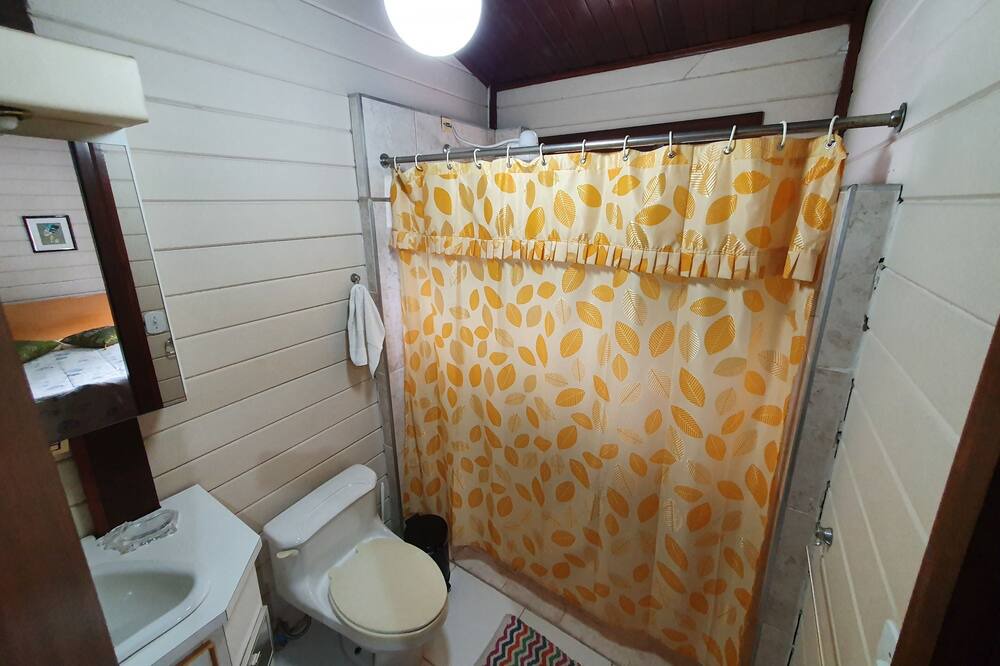 Photo of Bathroom in Mairipora