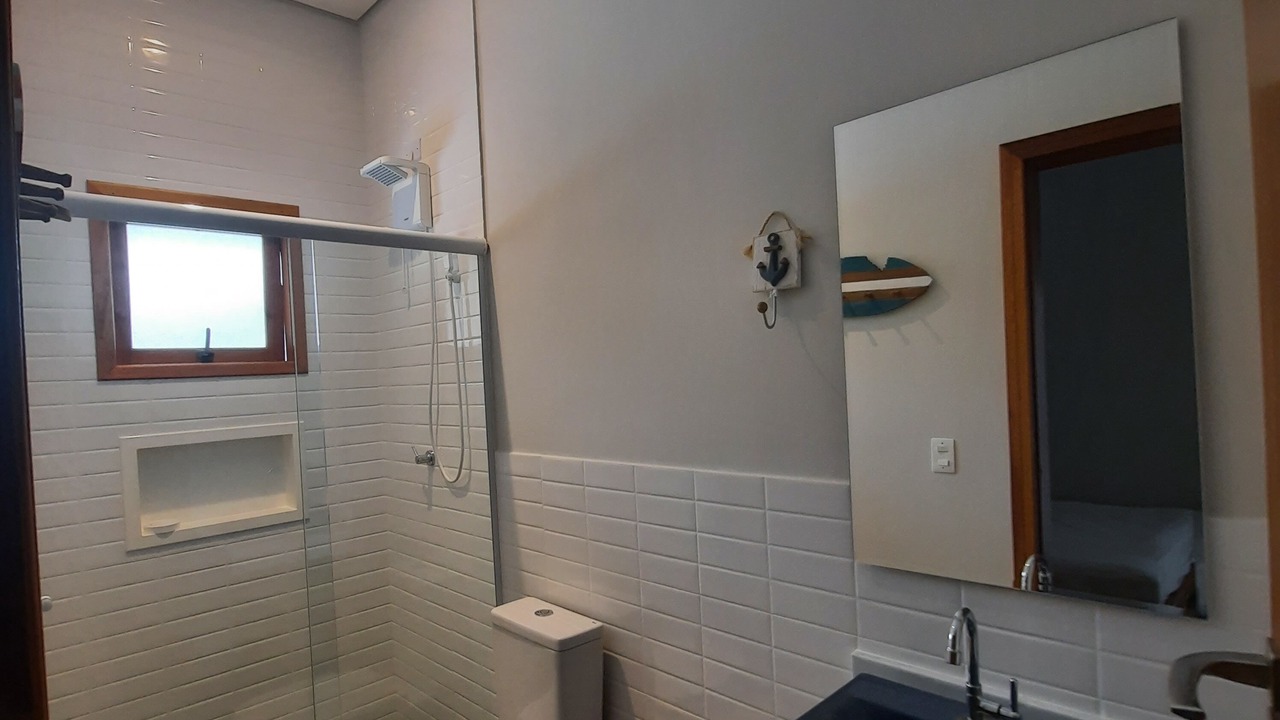 Photo of Bathroom in Itaquanduba